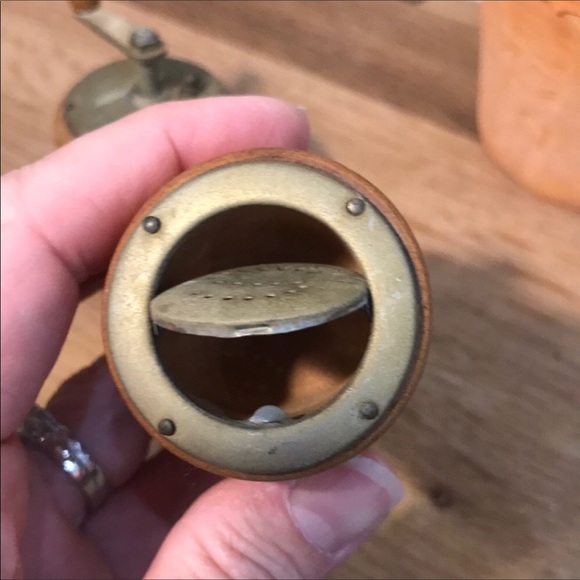 Vintage Wooden Salt & Pepper Shaker - Picture 5 of 7